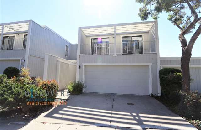 Crestmont Spacious Two Bedroom Townhome photos photos