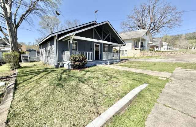 305 Beard Street photos photos