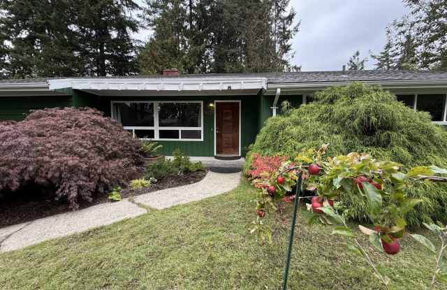 Extremely Spacious 3 bedroom Home Located in Edmonds photos photos Extremely Spacious 3 bedroom Home Located in Edmonds photos photos