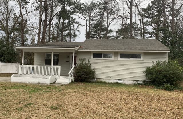 515 Oak Lane - 515 Oak Lane, Jacksonville, NC 28540