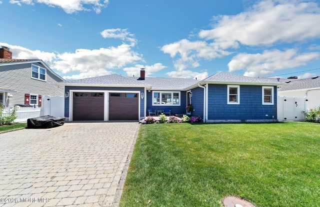 347 Bay Lane photos photos