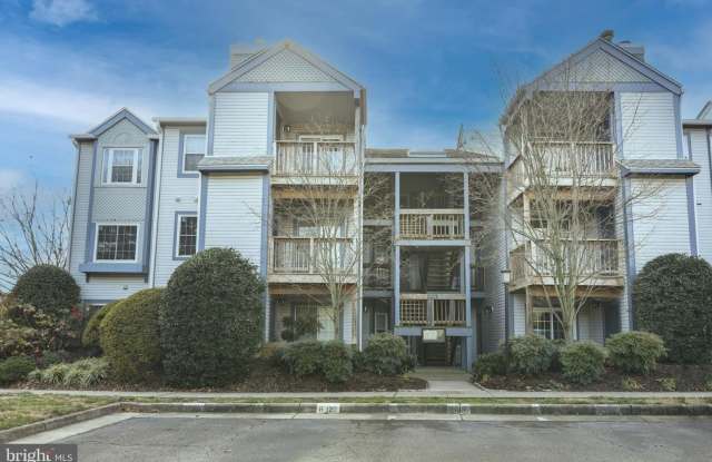 Charming 2BR/2BA Condo with Fireplace  Private Balcony Gallery 2
