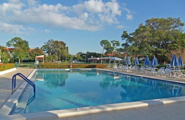 2600 SE Ocean Boulevard photos photos