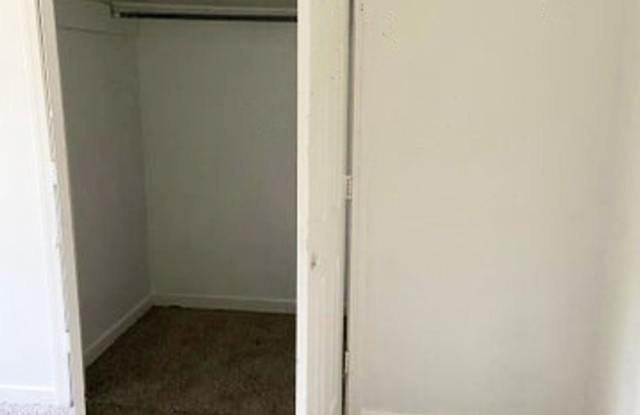Cute 3 Bed Home On Quiet Street photos photos