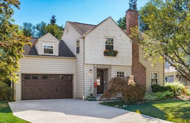 1535 Doone Road photos photos