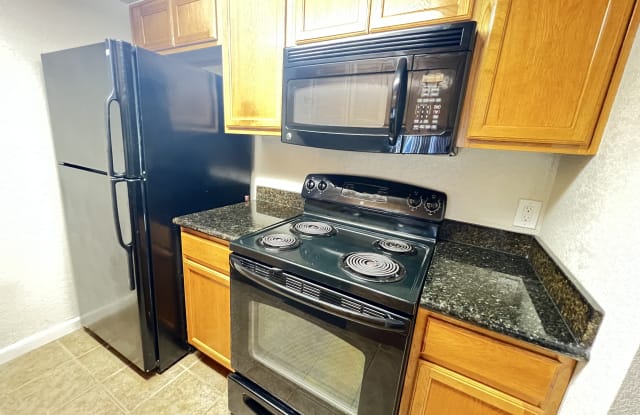 10300 W Winston Ave Apt 11 - 10300 West Winston Avenue, East Baton Rouge County, LA 70809