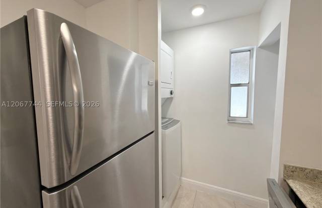 7801 Colony Cir S Gallery 2