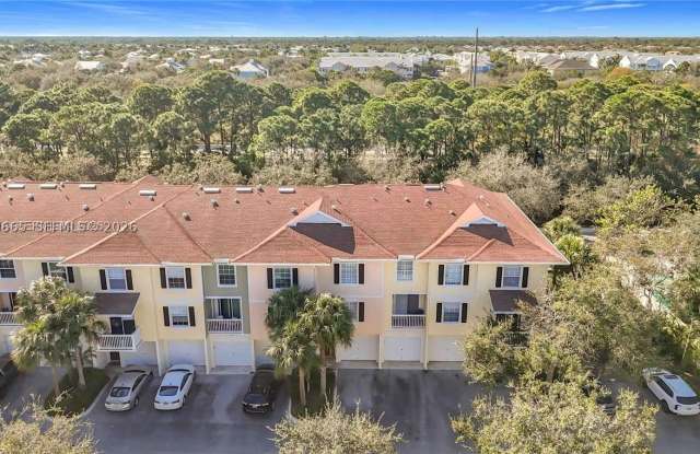 125 Galicia Way photos photos
