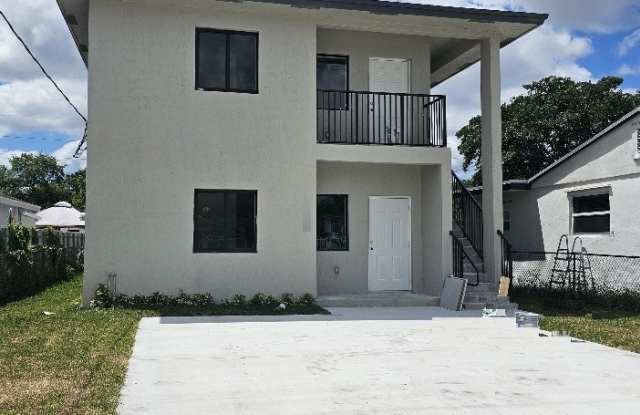 2336 Nw 67th St photos photos