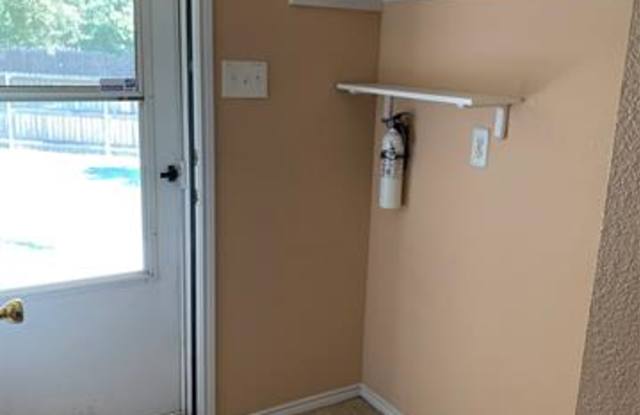 6120 Grayson Court Gallery 2