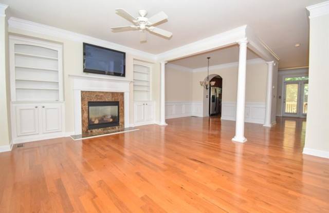 2169 Yancey Lane NE Gallery 3