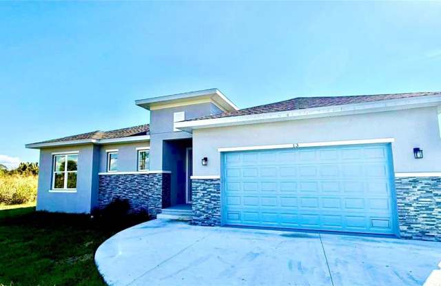 13 LATEEN SAIL DRIVE photos photos