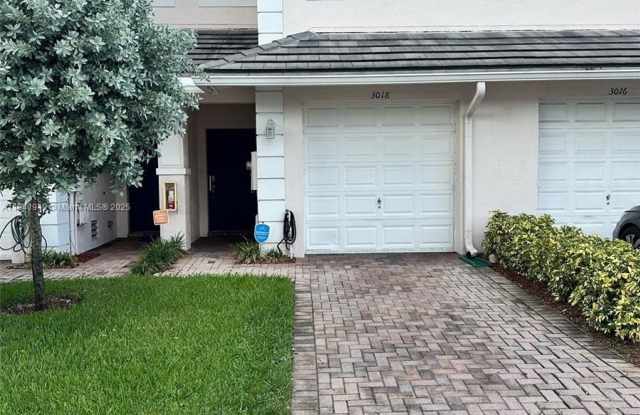 3018 NW 30th Ave photos photos