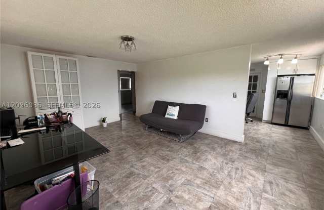 12510 W Golf Dr Gallery 2