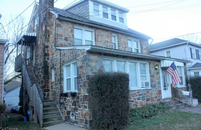 263 SHAFER AVE - 263 Shafer Avenue, Phillipsburg, NJ 08865