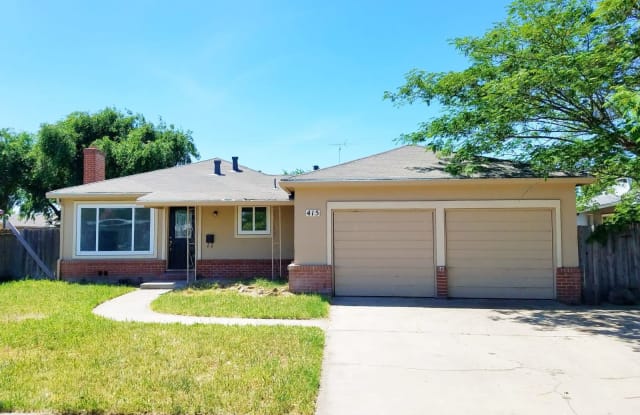 415 Cowell Avenue - 415 Cowell Avenue, Manteca, CA 95336