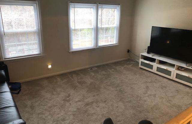 5208 KING ARTHUR CIRCLE Gallery 3