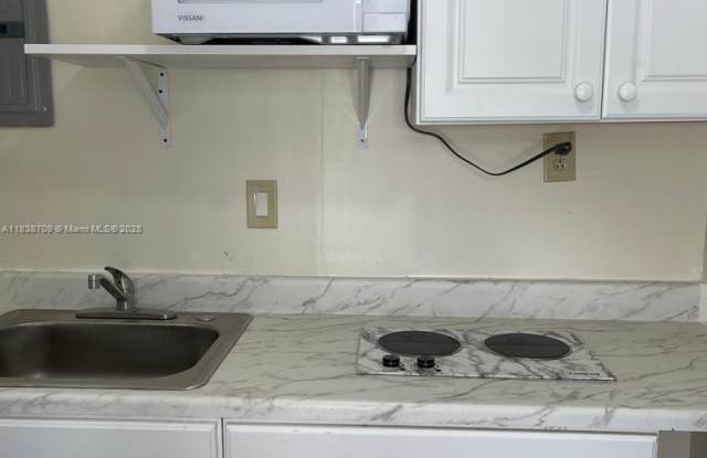 2215 Mayo St photos photos