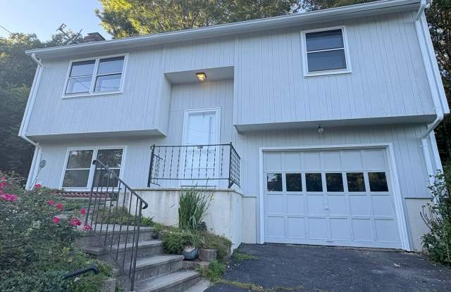 136 Millard St photos photos