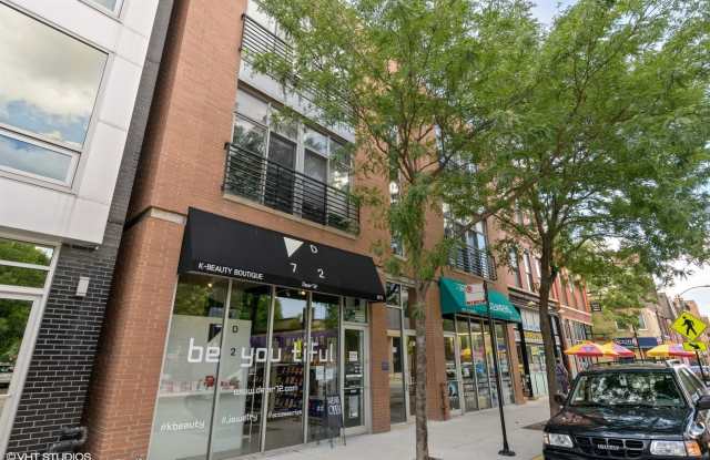 1872 N Damen Avenue photos photos