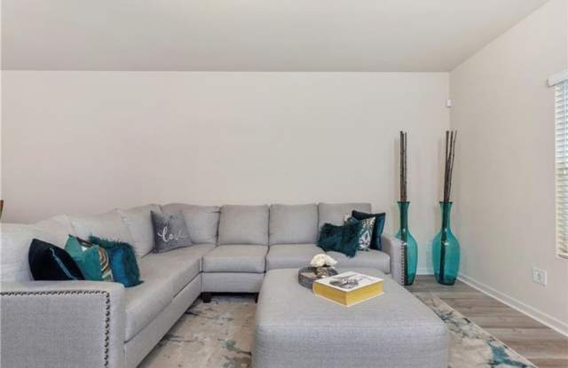 2160 Braxton Place Gallery 3