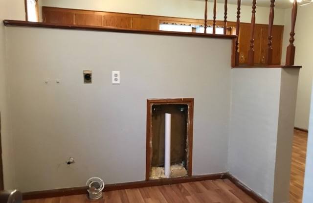 1738 S Windsor Gallery 4