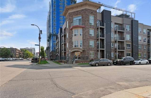 2600 University Ave SE - 2600 University Avenue Southeast, Minneapolis, MN 55414