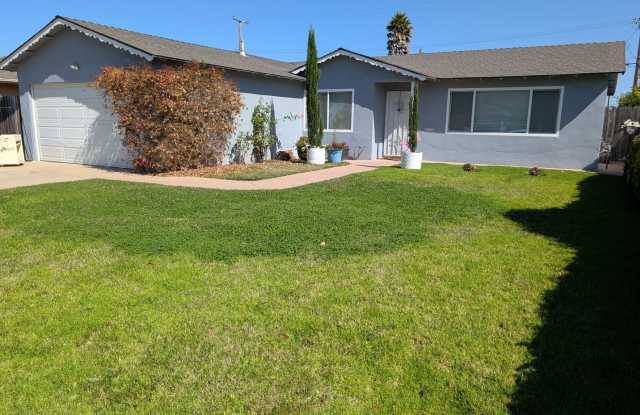 1109 W Airport Ave photos photos