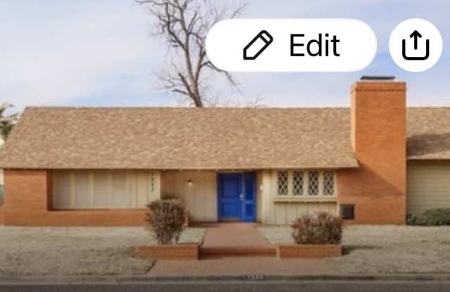 1523 North Alleghaney Avenue Gallery 1