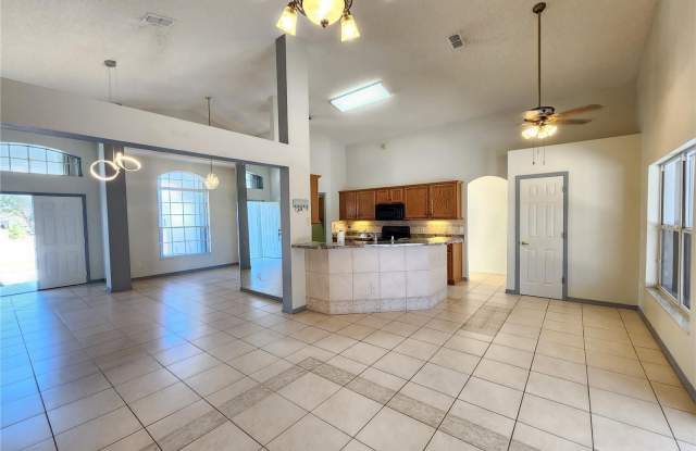 2303 LAUREL PINE Lane Gallery 4