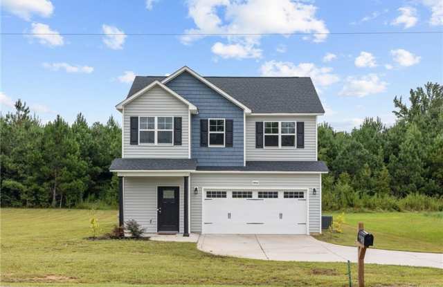 Country Living 2 Story on .75 Acre lot! Gallery 2