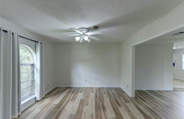 3503 Old Oaks Drive Gallery 3
