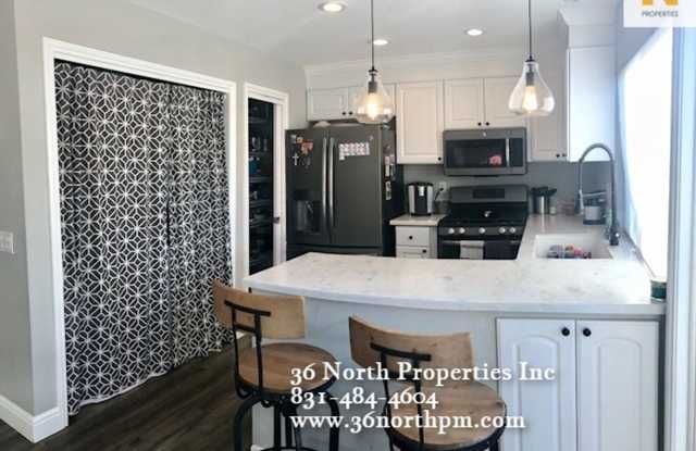 Remodeled 3 bed/2 bath Sunny Creekside Condo Available! photos photos