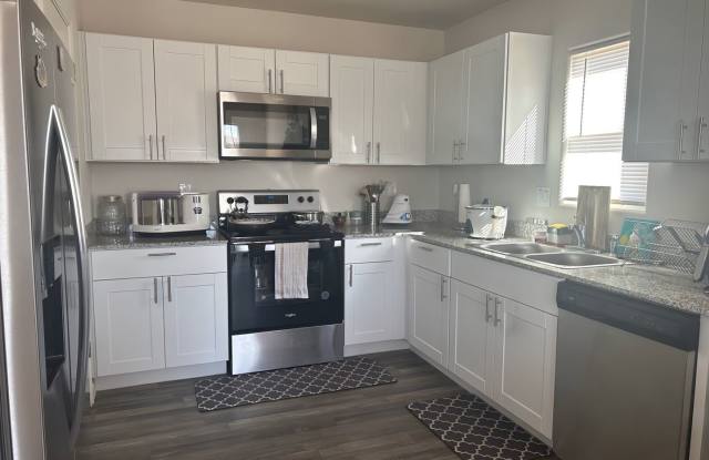 ONE MONTH FREE RENT W/2 YR LEASE 3 BEDROOM 2 BATH 2 CAR GARAGE photos photos