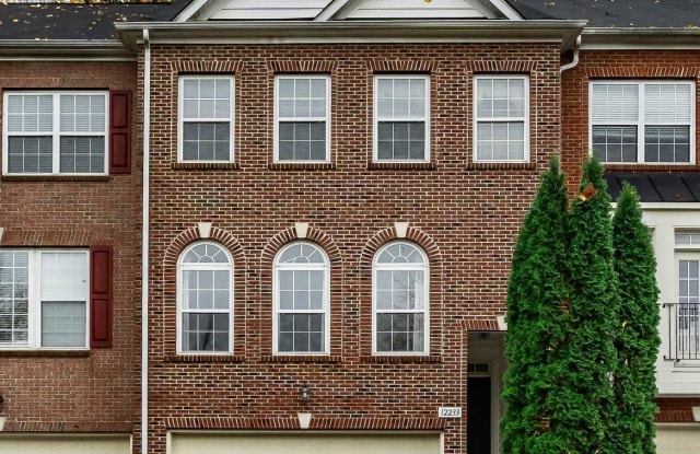 12233 STOCKTON TEES LANE - 12233 Stockton Tees Lane, Fair Oaks, VA 22030
