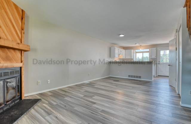 Charming 2 Bedroom Condo with Modern Updates in Rockrimmon Gallery 3