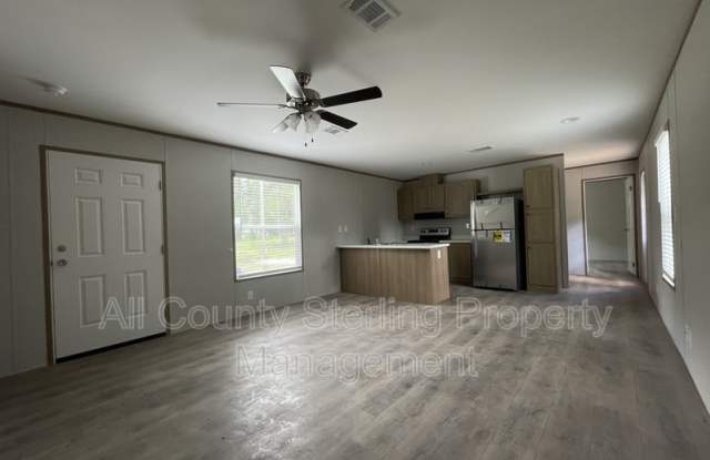 150 SE Perfect Court Gallery 3