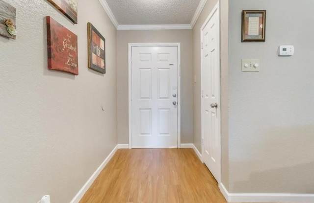 3821 Huntwick Drive Gallery 4
