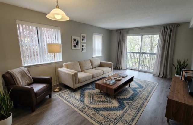 96 Westwind Rd. Gallery 3
