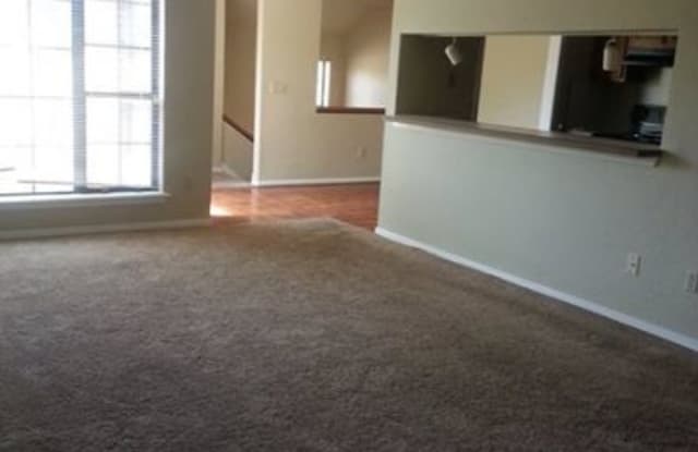 1433 Waiverly Garden - 1433 Waverly Avenue, Nichols Hills, OK 73116