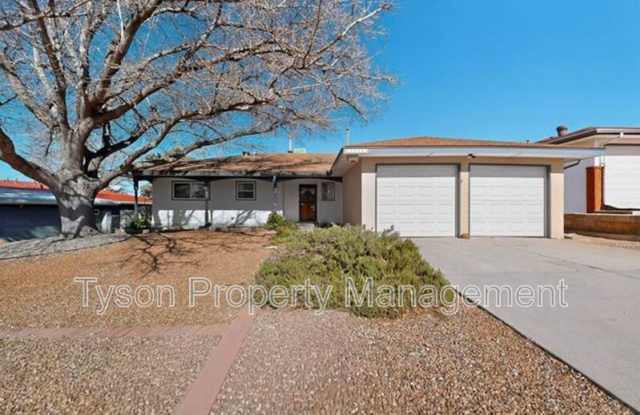 12241 Woodland Ave NE photos photos