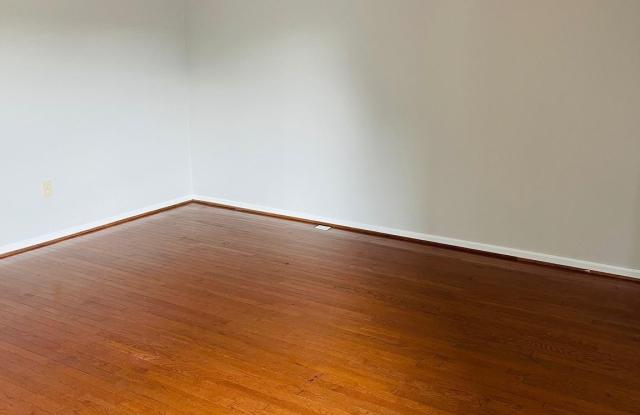 4462 REGALWOOD Terrace Gallery 3