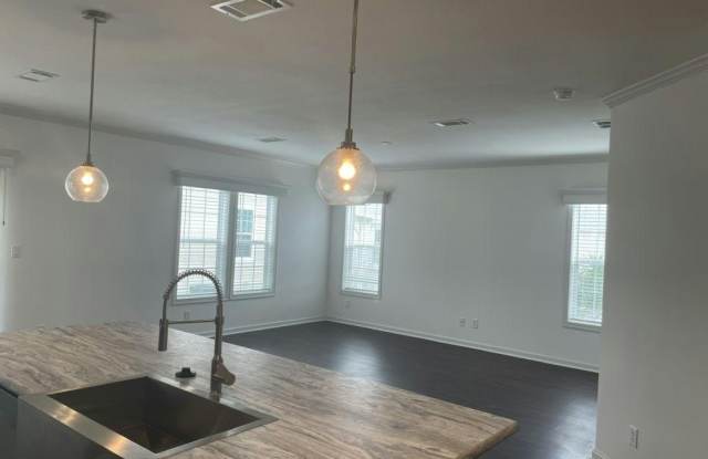 6974 41st Avenue N Gallery 4