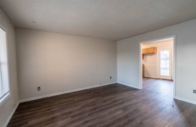 3 Bed | 1.5 Bath in East Tulsa! Gallery 4