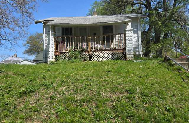 830 East Rogers Avenue photos photos