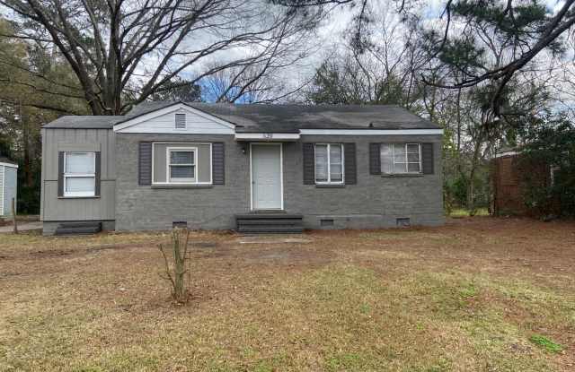 **ON HOLD**Total Electric - 2 Bedroom / 1 Bathroom Home for Rent Near Ft. Benning in Columbus, GA*** - 820 Harbison Drive, Columbus, GA 31903 **ON HOLD**Total Electric - 2 Bedroom / 1 Bathroom Home for Rent Near Ft. Benning in Columbus, GA*** - 820 Harbison Drive, Columbus, GA 31903