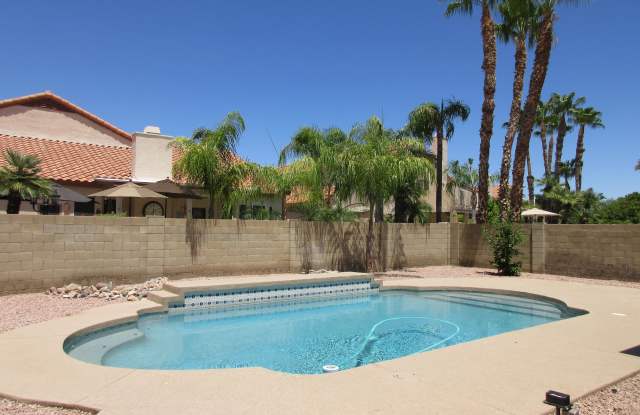 7026 W TONTO Drive Gallery 3