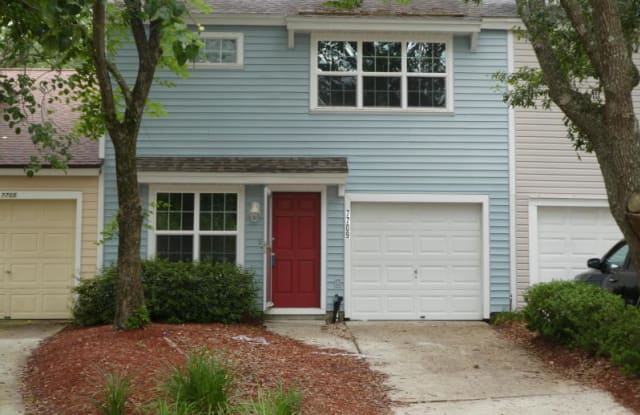 7709 GREENWICH CT W - 7709 Greenwich Court West, Jacksonville, FL 32277
