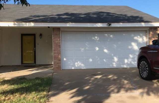2229 Oleander Gallery 3