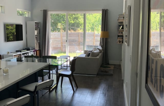 1601 Adriane Dr - 1601 Adriane Drive, Austin, TX 78721